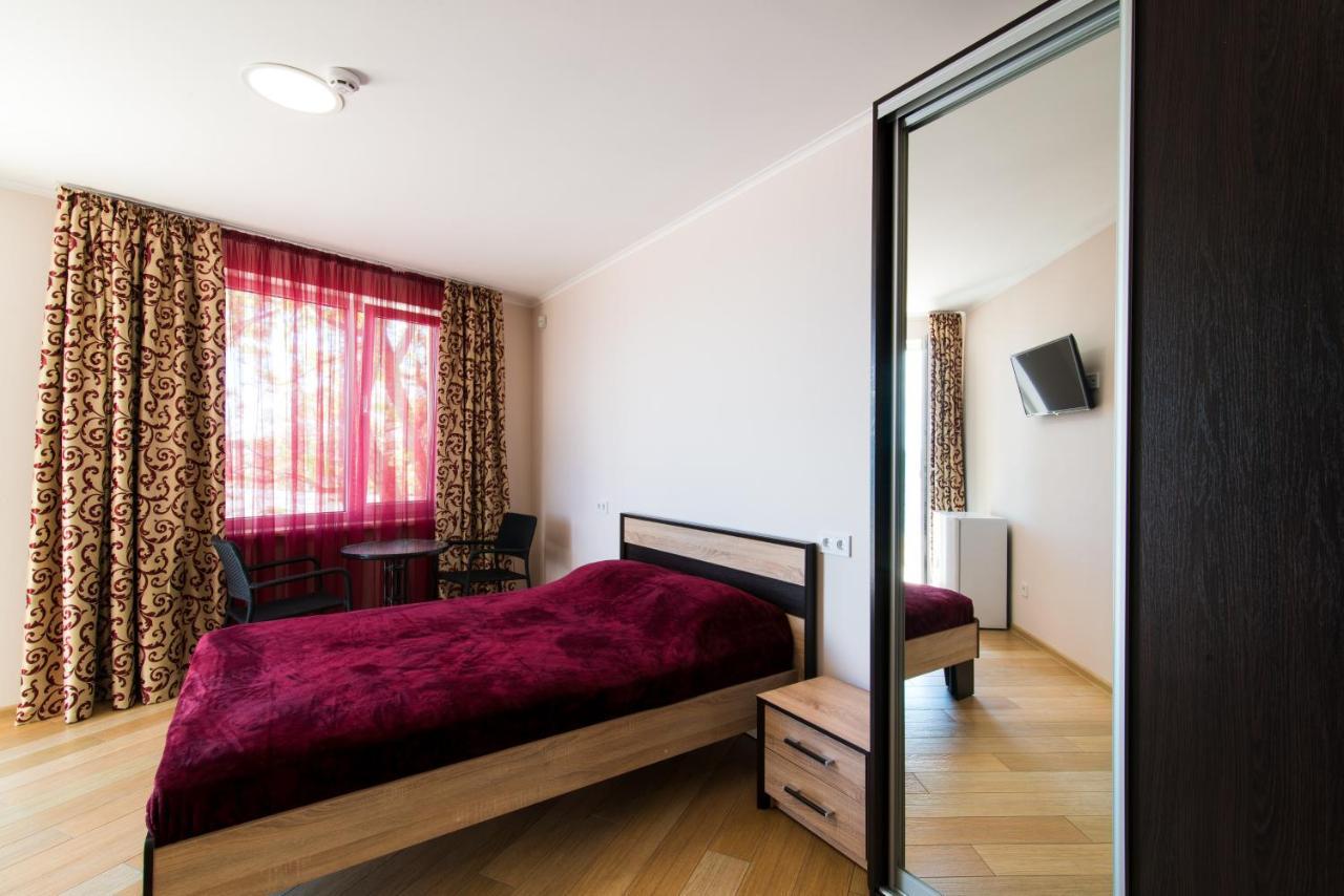 Hotel Tsvetok Odessa Exteriör bild
